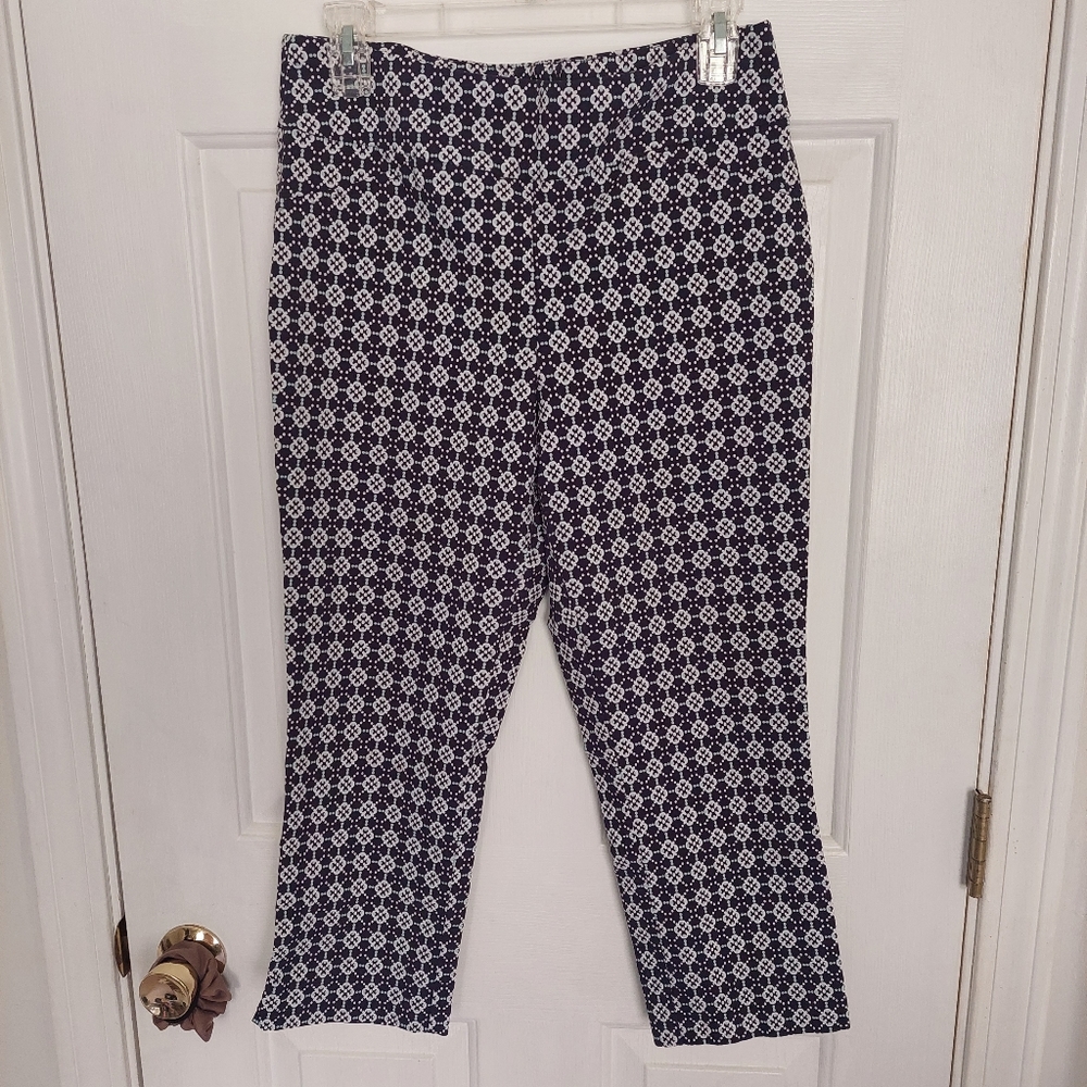 Charter Club capri pants, cambridge slim, graphic size 12